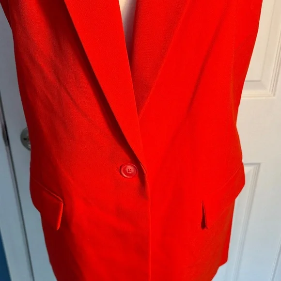 Nine West Vibrant Red Sleeveless Vest - Picture 2 of 6